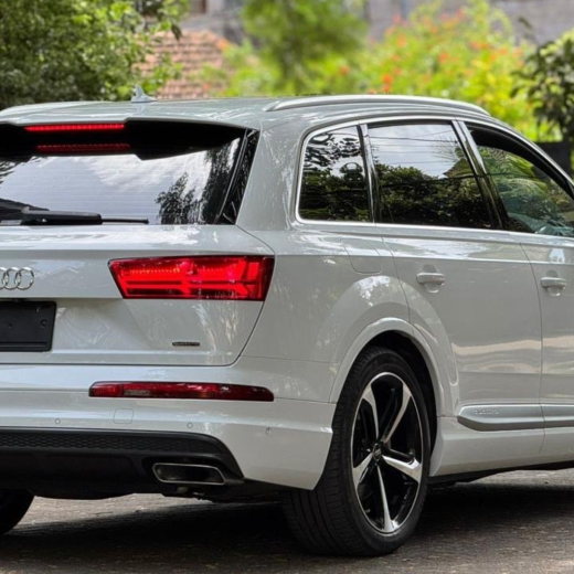 Audi Q7 S-Line 2018