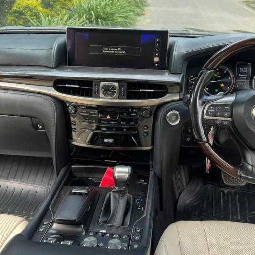Lexus LX570 2018