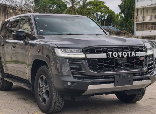 Toyota Land Cruiser 2023